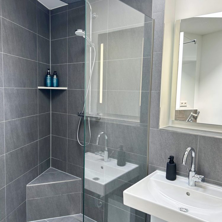 ce01ef54-5c34-4b97-9974-d11c630f7497